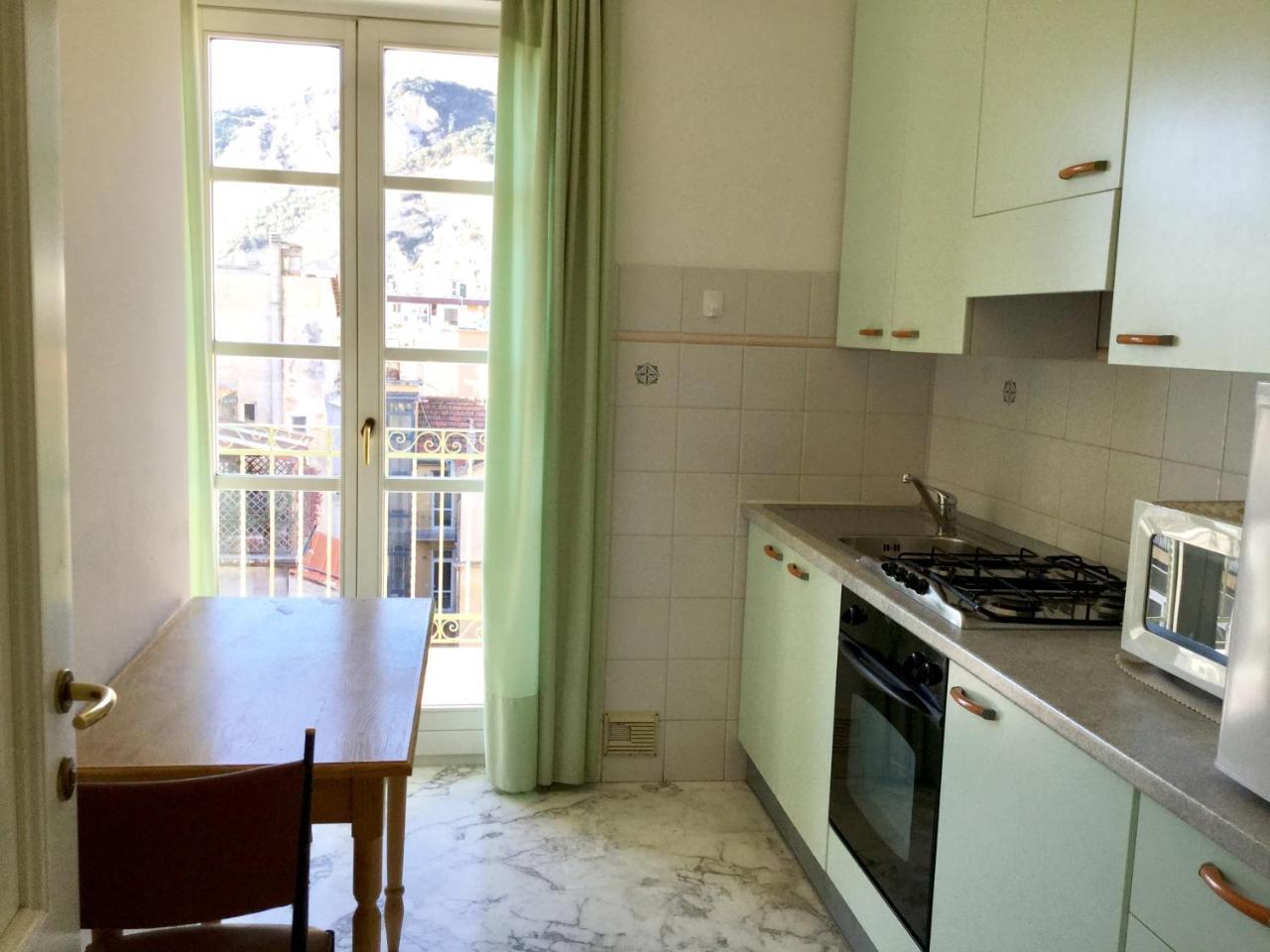 La Villetta Appartamenti Per Vacanze Finale Ligure Luaran gambar